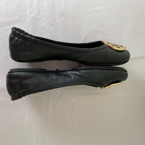 Tory Burch Reva Flats Size 8 Black Gold Leather Logo Travel Ballet *well worn - Picture 10 of 13